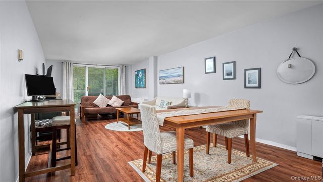 20 Old Mamaroneck Road 2D, White Plains, NY 10605