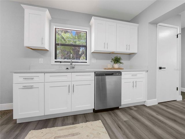 6112 N 23RD STREET, Tampa, FL 33610