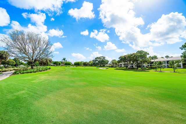 3944 Quail Ridge Dr Drive N Egret, Boynton Beach, FL 33436