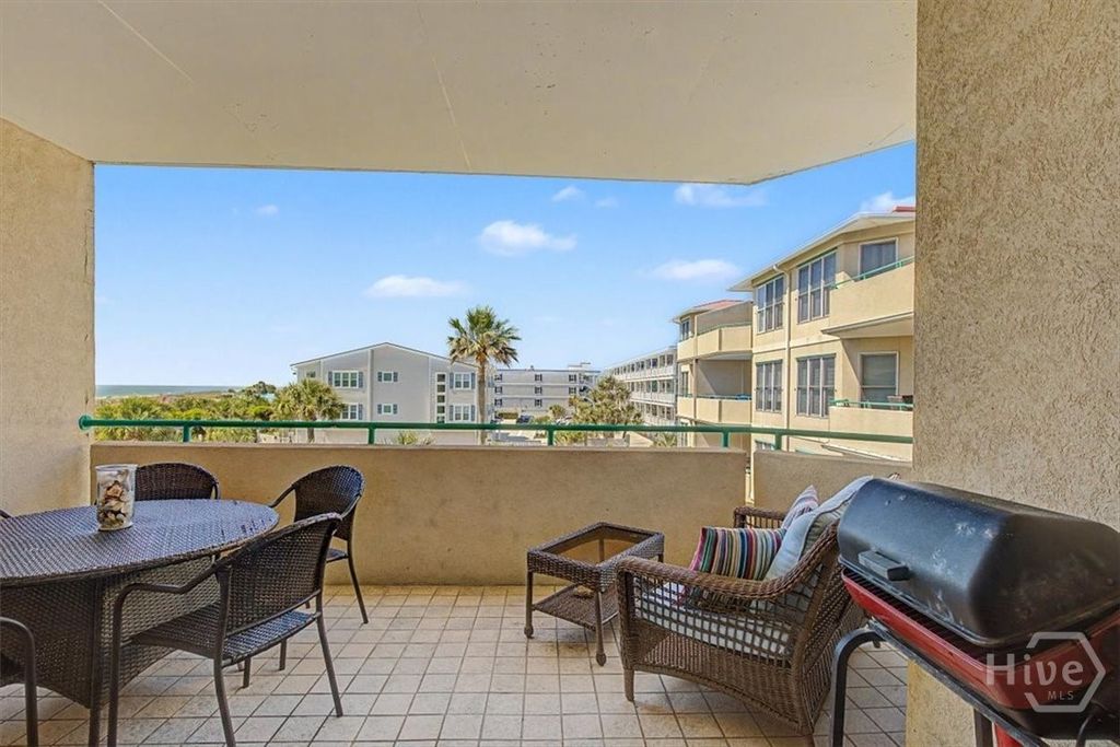 Image 10 of property listing at 214 Butler Avenue 205, Tybee Island, GA 31328