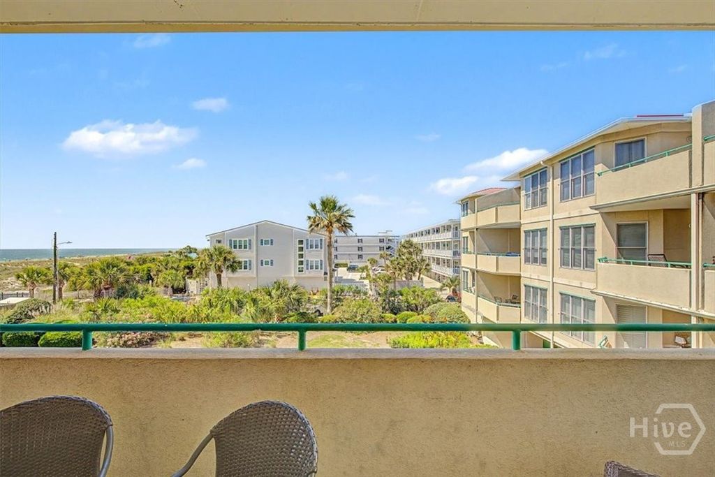 Image 11 of property listing at 214 Butler Avenue 205, Tybee Island, GA 31328