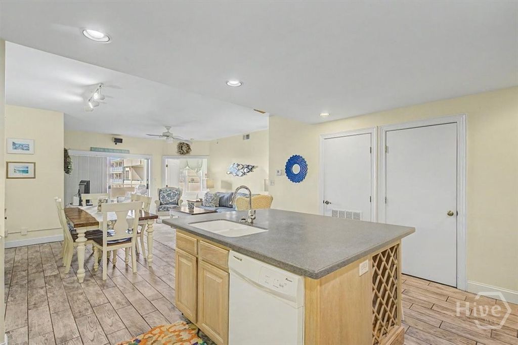 Image 13 of property listing at 214 Butler Avenue 205, Tybee Island, GA 31328