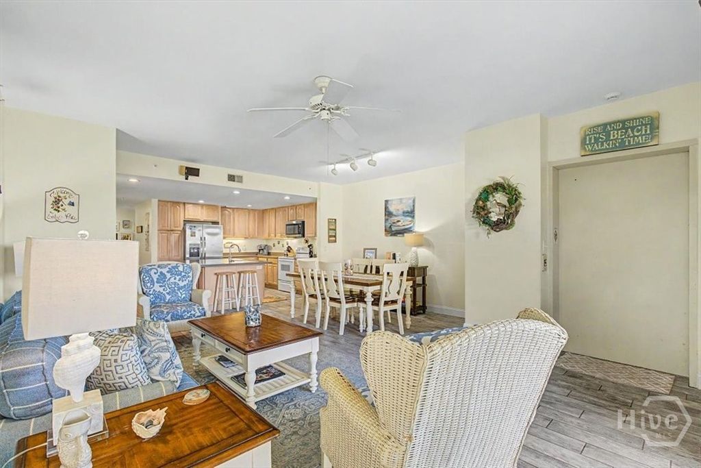 Image 5 of property listing at 214 Butler Avenue 205, Tybee Island, GA 31328