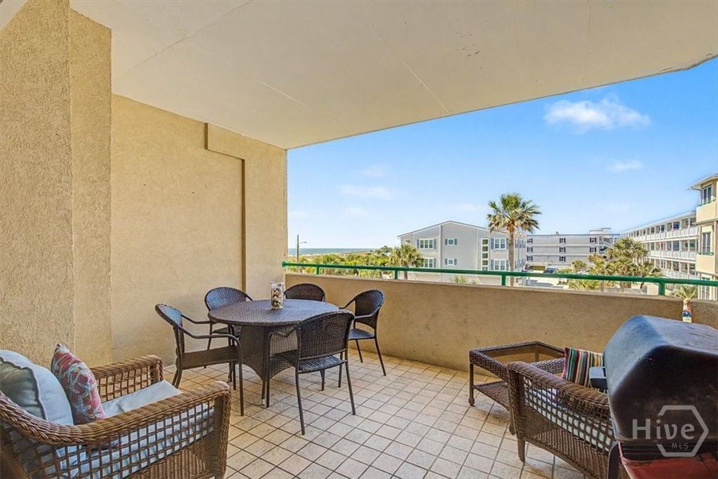 Image 9 of property listing at 214 Butler Avenue 205, Tybee Island, GA 31328