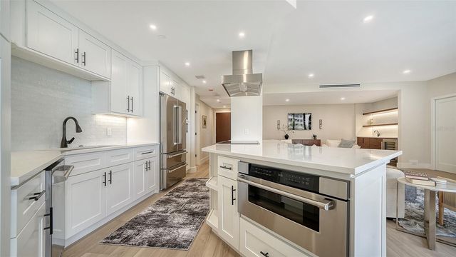 1211 GULF OF MEXICO DRIVE 105, Longboat Key, FL 34228