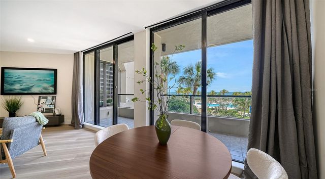 1211 GULF OF MEXICO DRIVE 105, Longboat Key, FL 34228