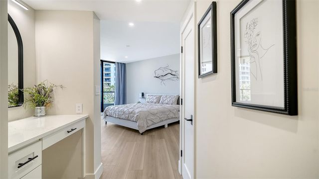 1211 GULF OF MEXICO DRIVE 105, Longboat Key, FL 34228