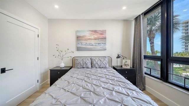 1211 GULF OF MEXICO DRIVE 105, Longboat Key, FL 34228