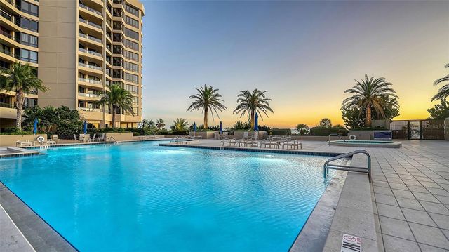 1211 GULF OF MEXICO DRIVE 105, Longboat Key, FL 34228