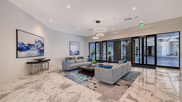 1211 GULF OF MEXICO DRIVE 105, Longboat Key, FL 34228