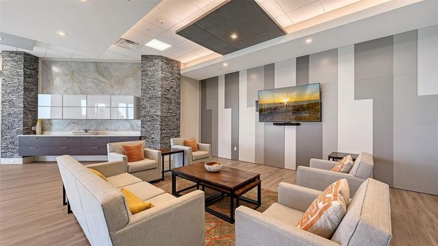 1211 GULF OF MEXICO DRIVE 105, Longboat Key, FL 34228