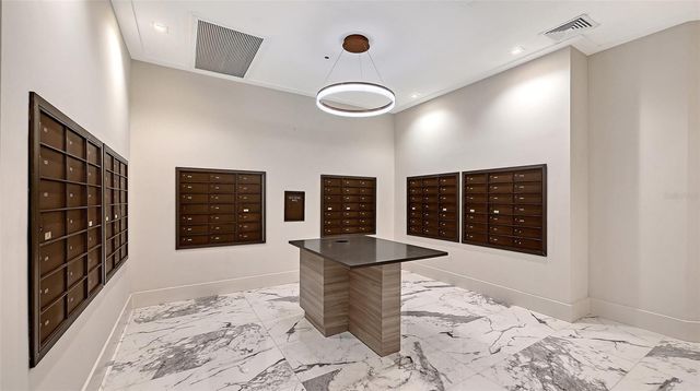 1211 GULF OF MEXICO DRIVE 105, Longboat Key, FL 34228