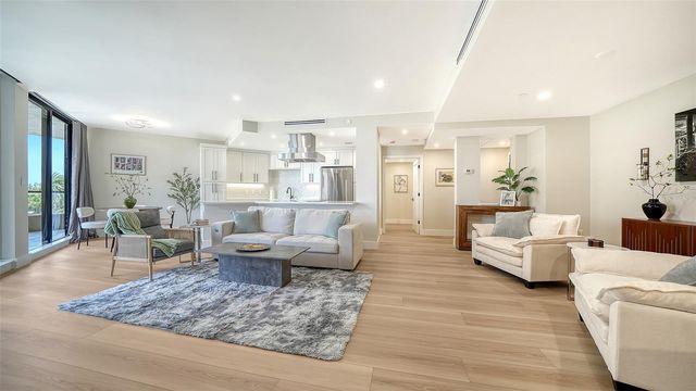 1211 GULF OF MEXICO DRIVE 105, Longboat Key, FL 34228