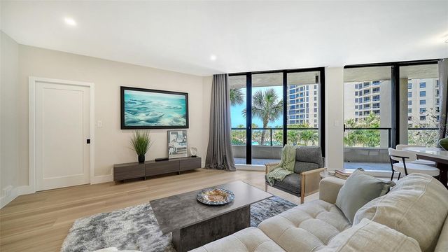 1211 GULF OF MEXICO DRIVE 105, Longboat Key, FL 34228