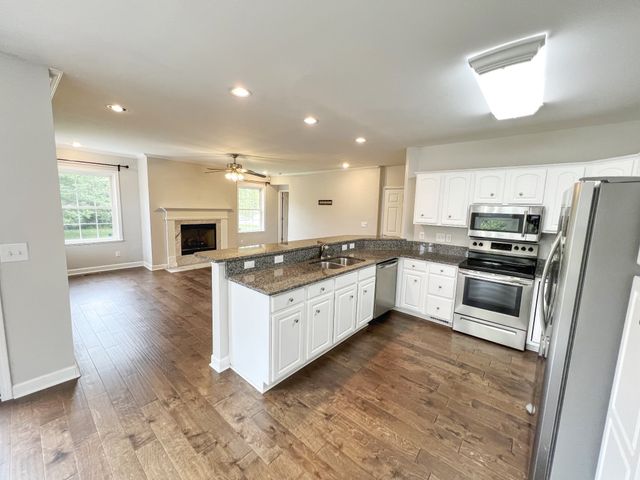 124 Summerlin Dr, Gallatin, TN 37066