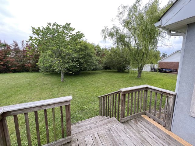 124 Summerlin Dr, Gallatin, TN 37066