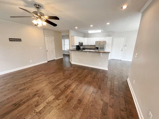 124 Summerlin Dr, Gallatin, TN 37066