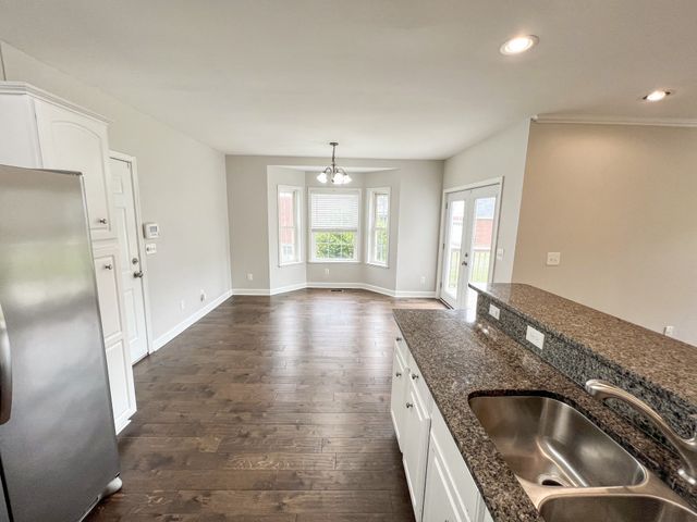 124 Summerlin Dr, Gallatin, TN 37066
