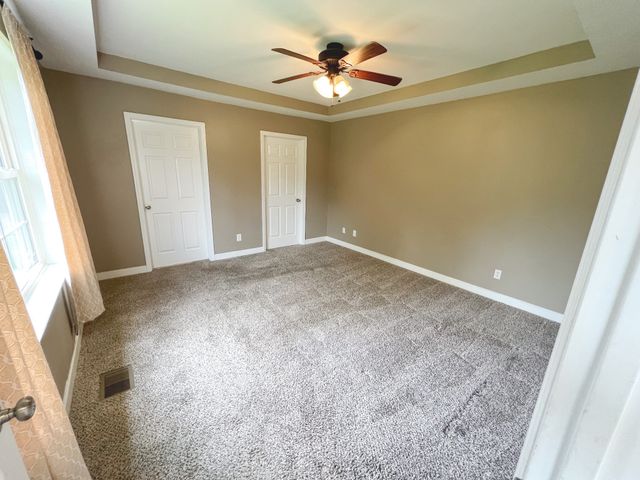 124 Summerlin Dr, Gallatin, TN 37066