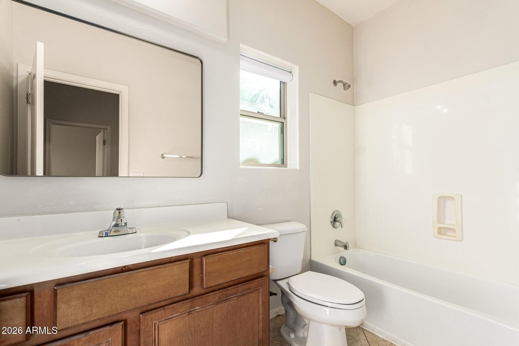 Image 23 of property listing at 1629 W LACEWOOD Place, Phoenix, AZ 85045