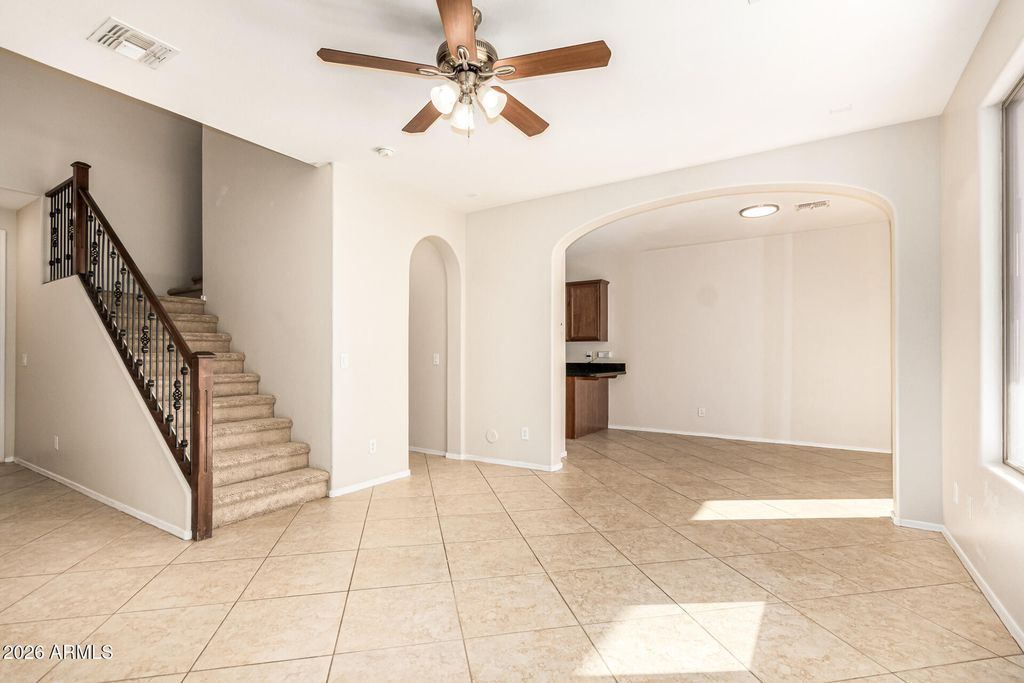 Image 4 of property listing at 1629 W LACEWOOD Place, Phoenix, AZ 85045