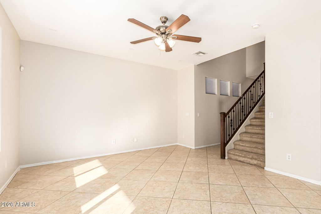 Image 6 of property listing at 1629 W LACEWOOD Place, Phoenix, AZ 85045