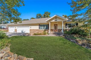 7 Ulverston Drive, Bella Vista, AR 72714