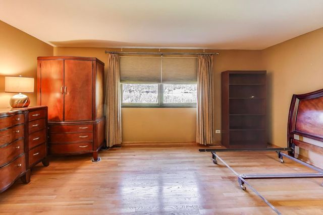 858 Academy Avenue, Matteson, IL 60443