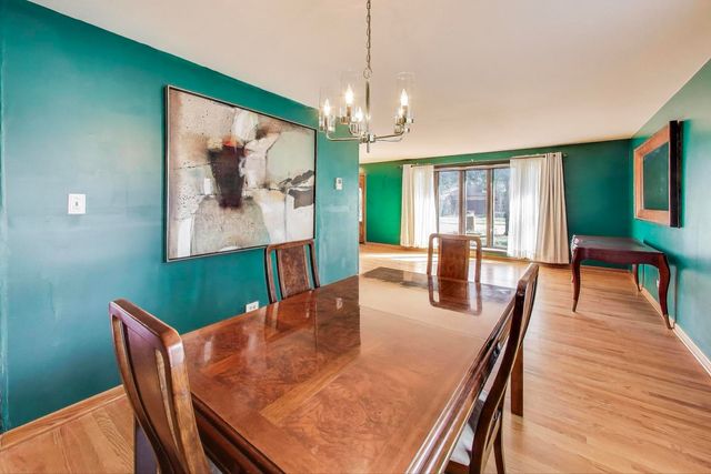 858 Academy Avenue, Matteson, IL 60443