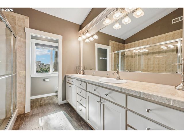 15630 Sw BRIGHTON Ct, Beaverton, OR 97007