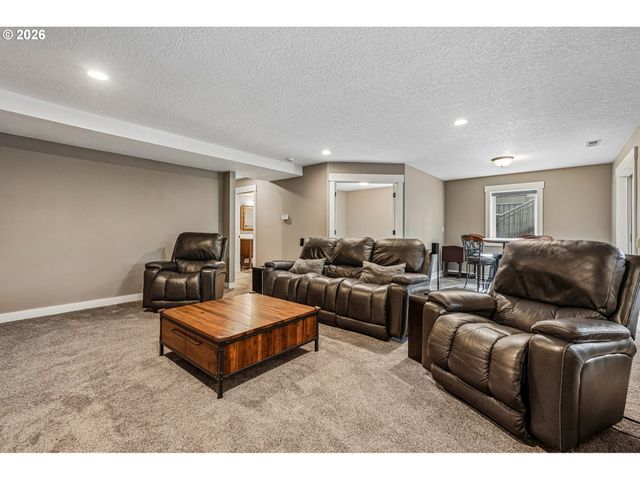 15630 Sw BRIGHTON Ct, Beaverton, OR 97007