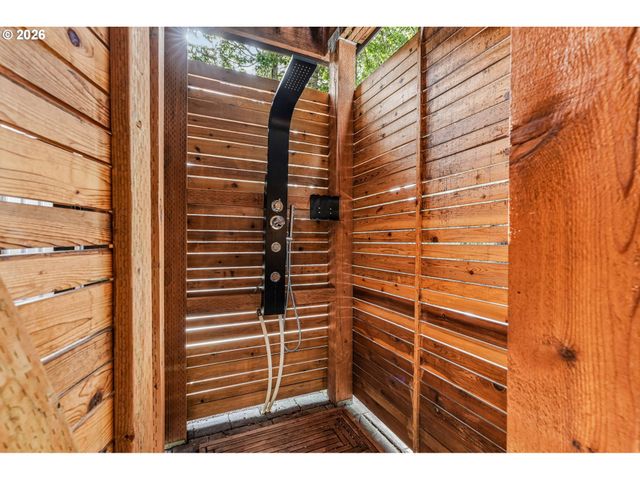 15630 Sw BRIGHTON Ct, Beaverton, OR 97007