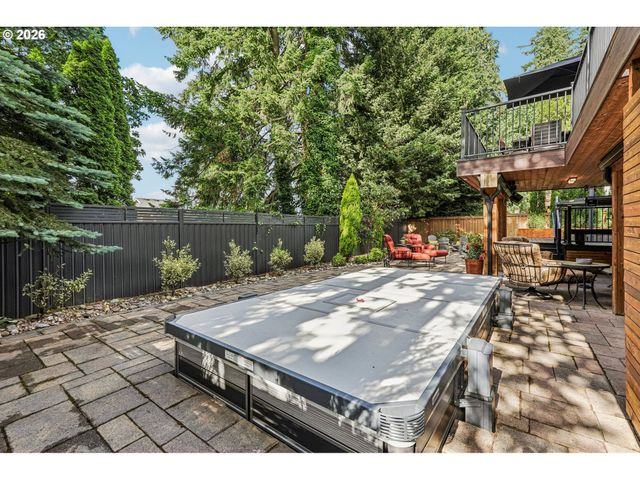 15630 Sw BRIGHTON Ct, Beaverton, OR 97007