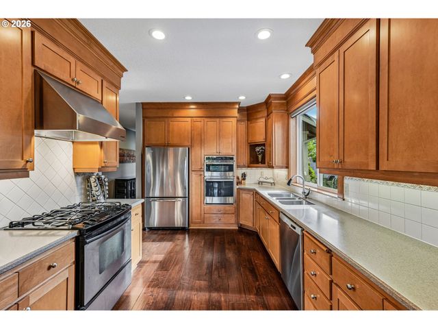 15630 Sw BRIGHTON Ct, Beaverton, OR 97007