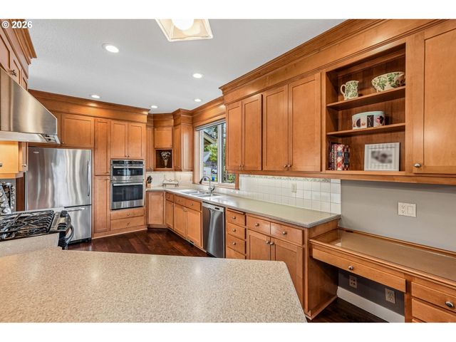 15630 Sw BRIGHTON Ct, Beaverton, OR 97007