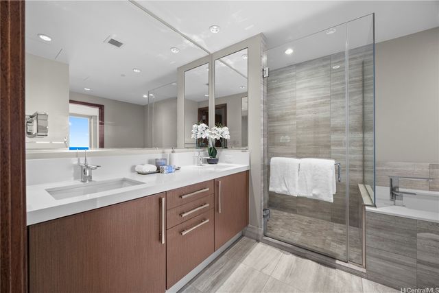 1555 Kapiolani Boulevard 1706, Honolulu, HI 96814