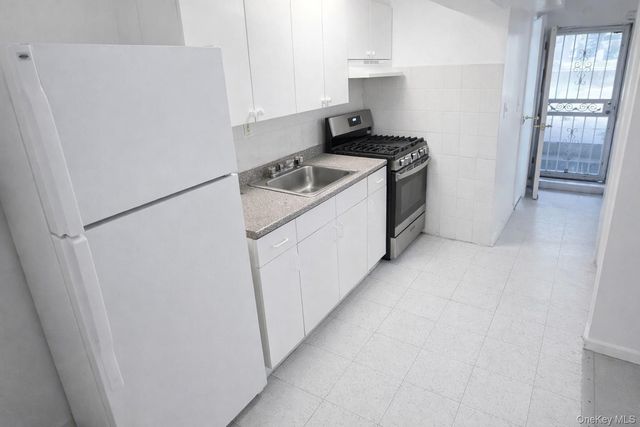3014 Matthews Avenue, Bronx, NY 10467