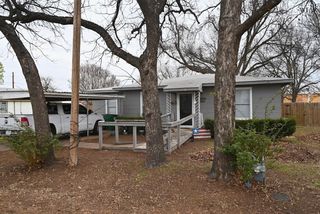 402 S AVENUE B, Burkburnett, TX 76354
