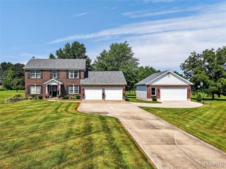 3 Plantation Oaks Lane, St Paul, MO 63366