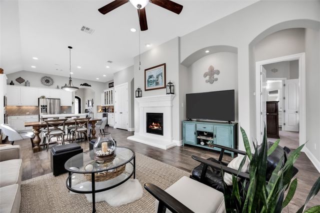 3920 Belladoma CV, Leander, TX 78641