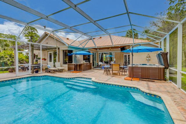1063 SW Blue Water Way, Stuart, FL 34997