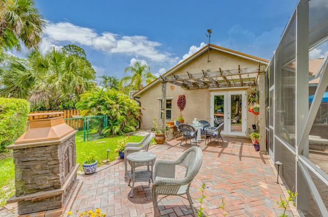 1063 SW Blue Water Way, Stuart, FL 34997