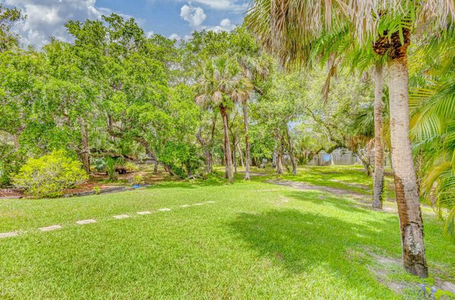 1063 SW Blue Water Way, Stuart, FL 34997