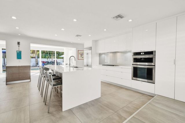 1199 Dolphin Road, Singer Island, FL 33404