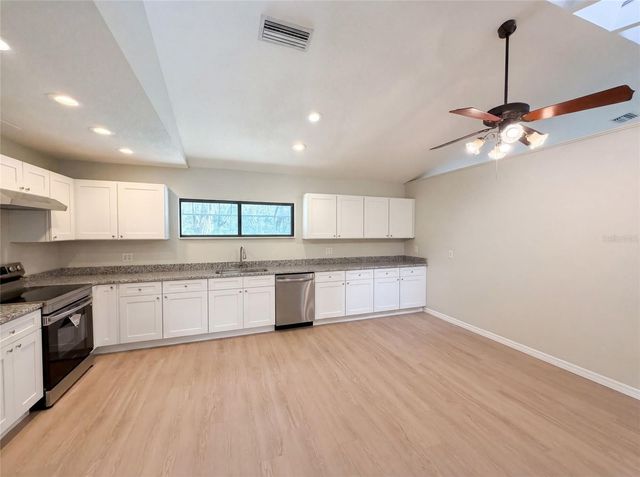 3739 LAKE GRIFFIN ROAD, Lady Lake, FL 32159