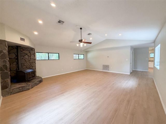 3739 LAKE GRIFFIN ROAD, Lady Lake, FL 32159