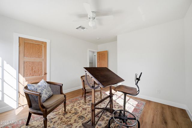 929 W TURNEY Avenue, Phoenix, AZ 85013