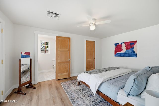 929 W TURNEY Avenue, Phoenix, AZ 85013