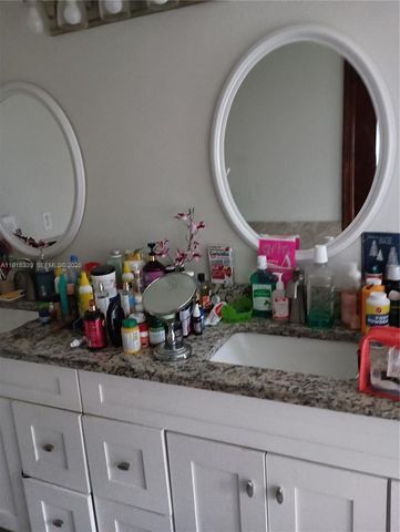 1125 NW 78th Ave, Plantation, FL 33322