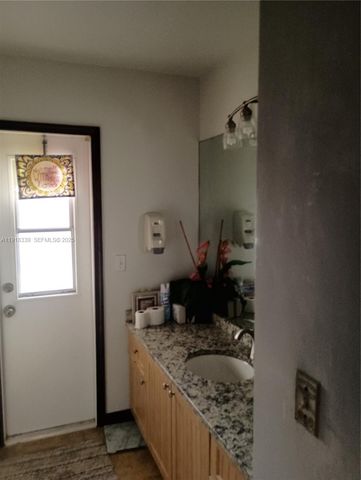 1125 NW 78th Ave, Plantation, FL 33322